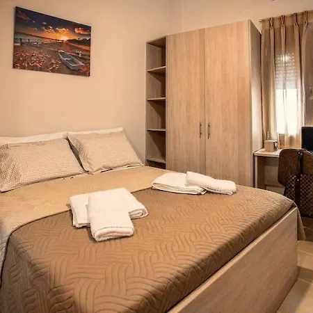 Galini Studio, Next To The Rethymno